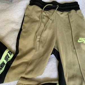 nike joggers